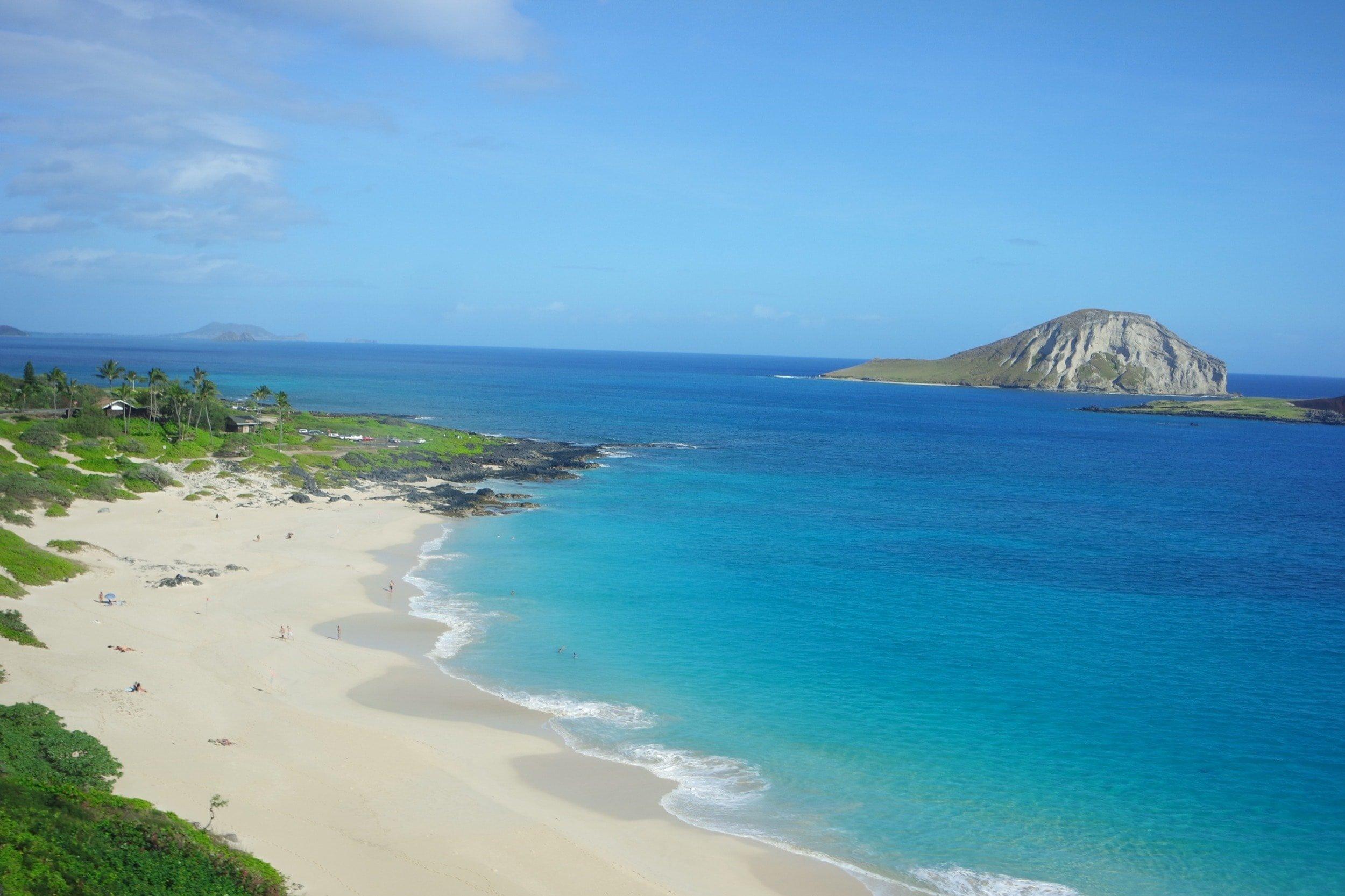 5 Amazing Beaches in Hawaii for a Family Friendly Vacation - white sand beach in hawaii