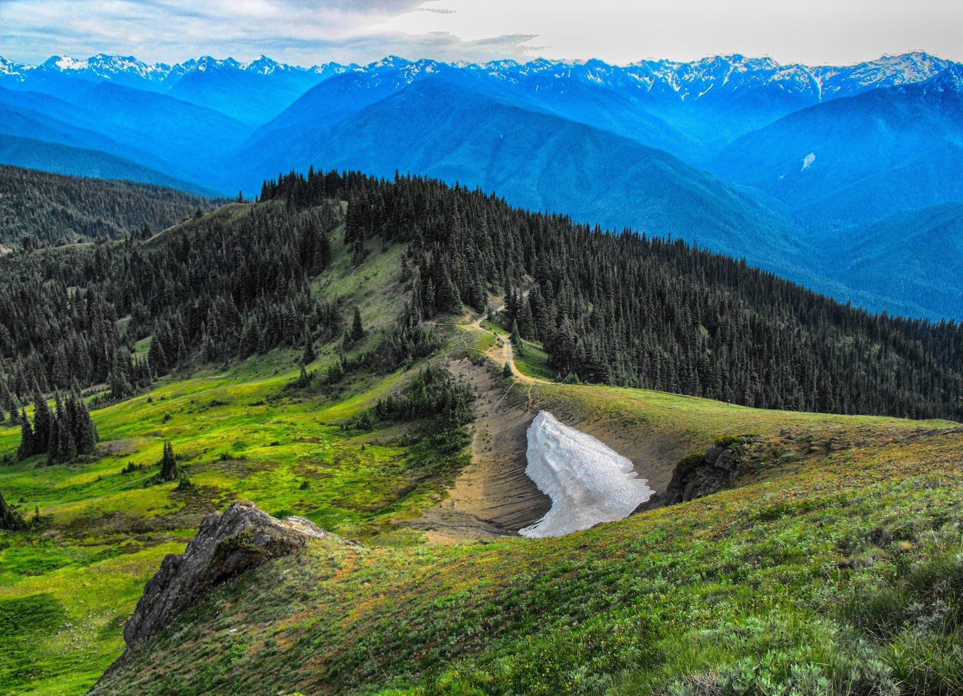 Visit the ABC Islands During Your Family Vacation in Alaska - Mountains in Alaska