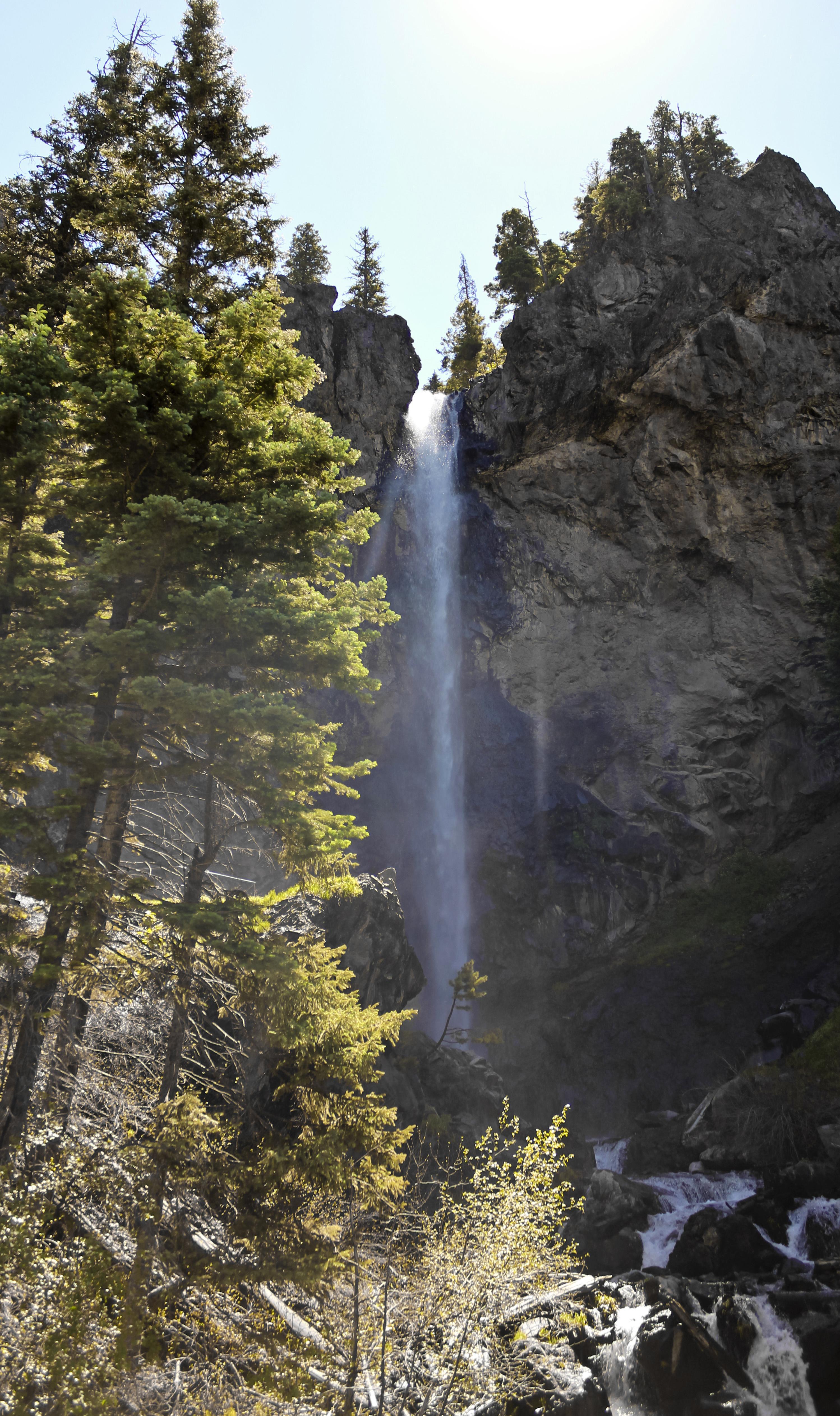 Hike to Treasure Falls