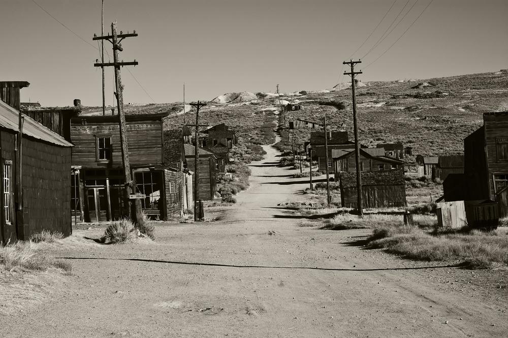 Interested in Ghosts? Check Out These Haunted Southeastern Towns