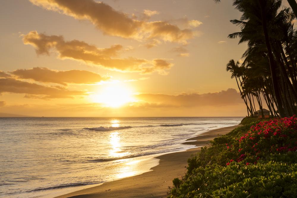 Beautiful Sunset on Kaanapali Beach in Maui Hawaii
