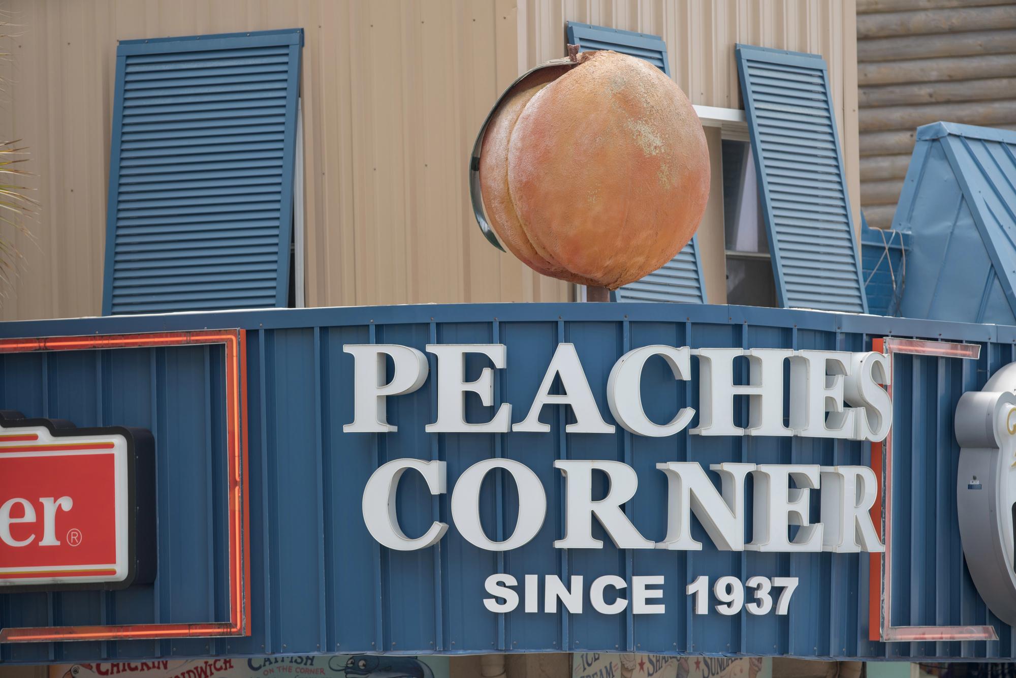 Family Vacation in the Southeast? Make Memories at These Historic Sites - Peaches Corner Cafe