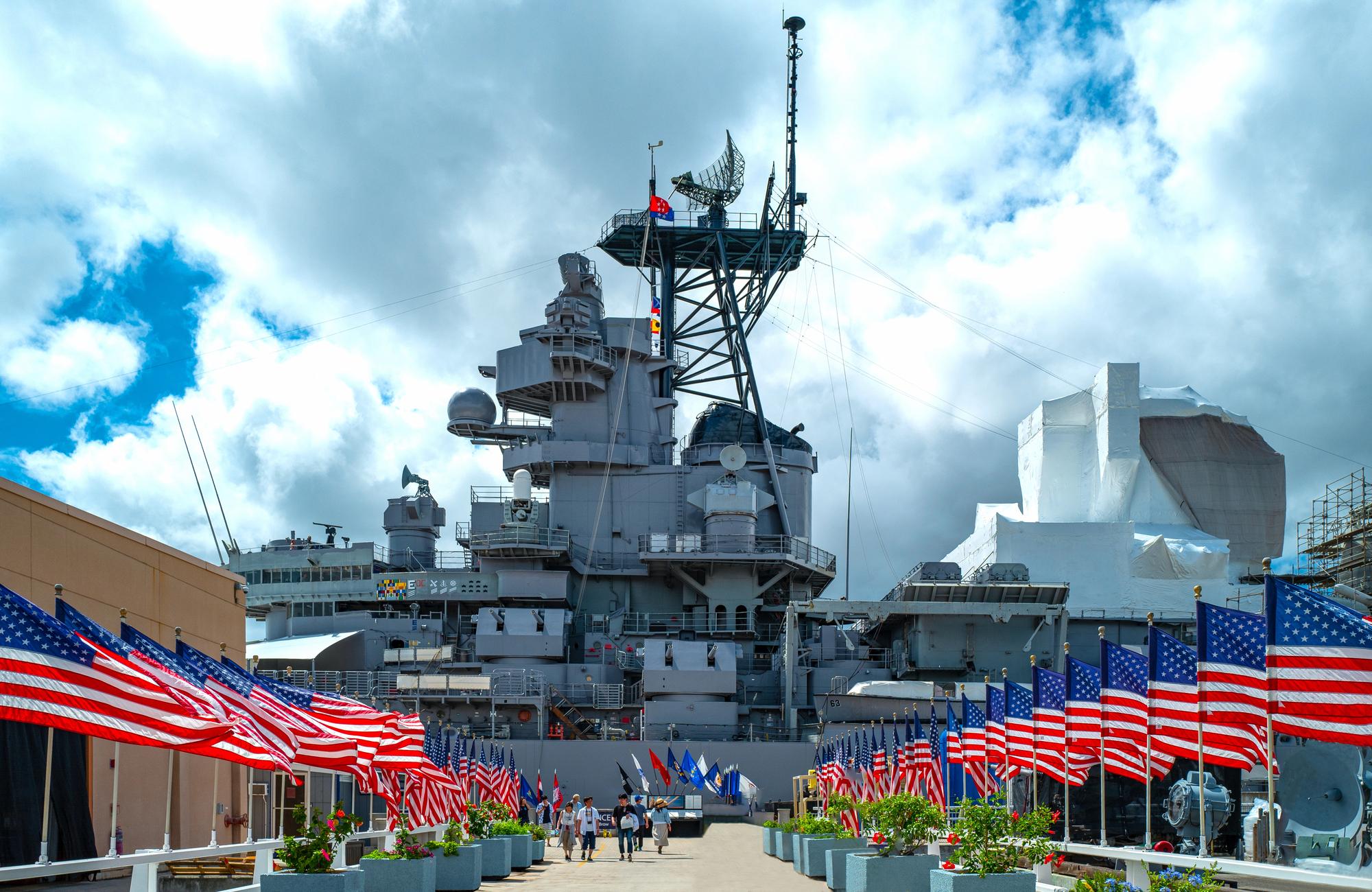 Amazing Hawaii Tours That Will Take Your Family Vacation to the Next Level - USS Missouri at Pearl Harbor