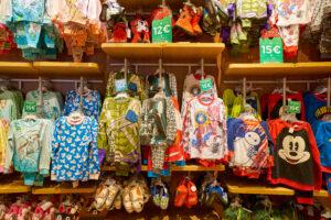 Reasons Disney World's Magic Bands are Amazing - Disney Clothing Souvenirs