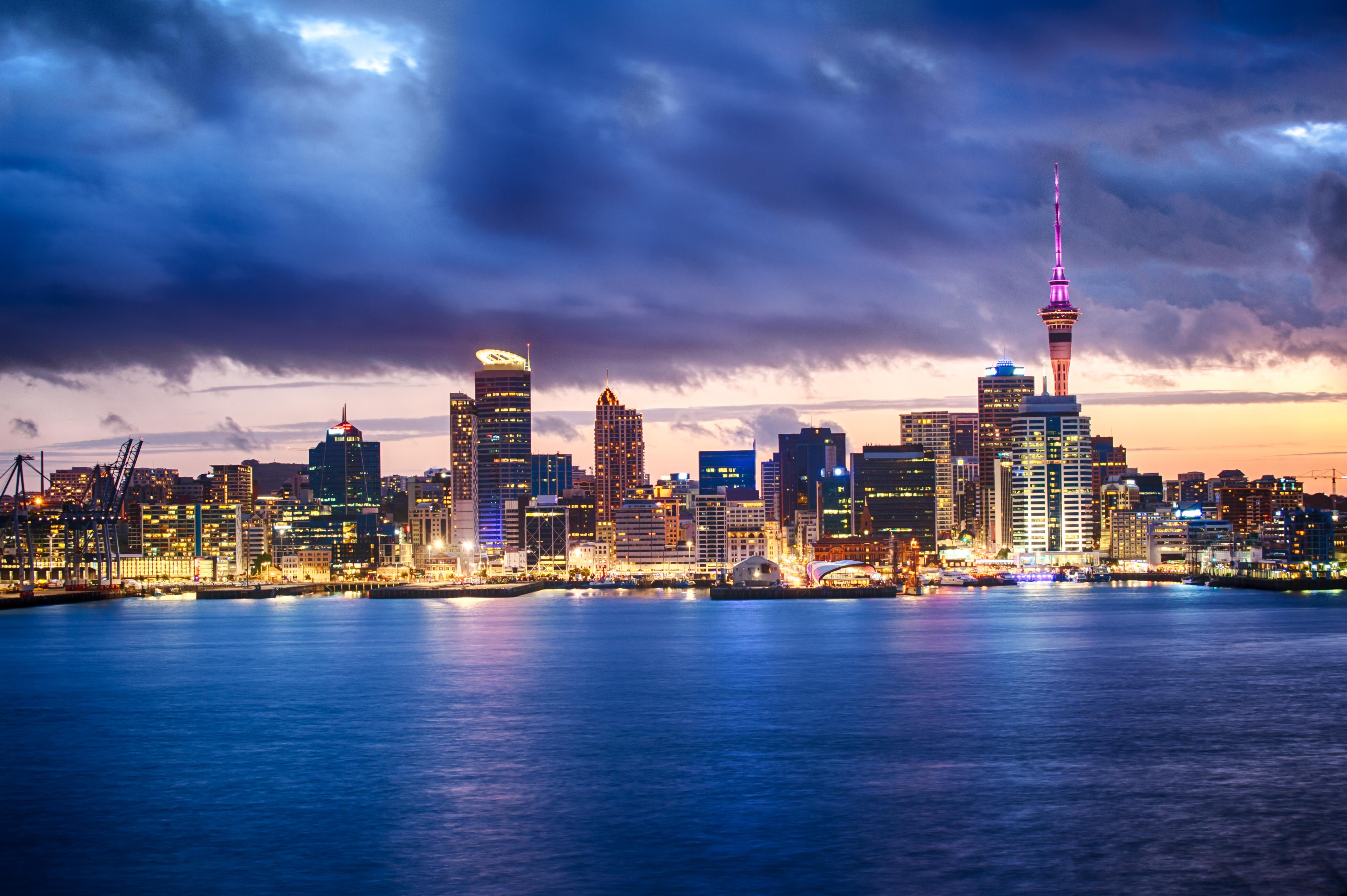 Best Ways to Travel in New Zealand - Auckland Skyline