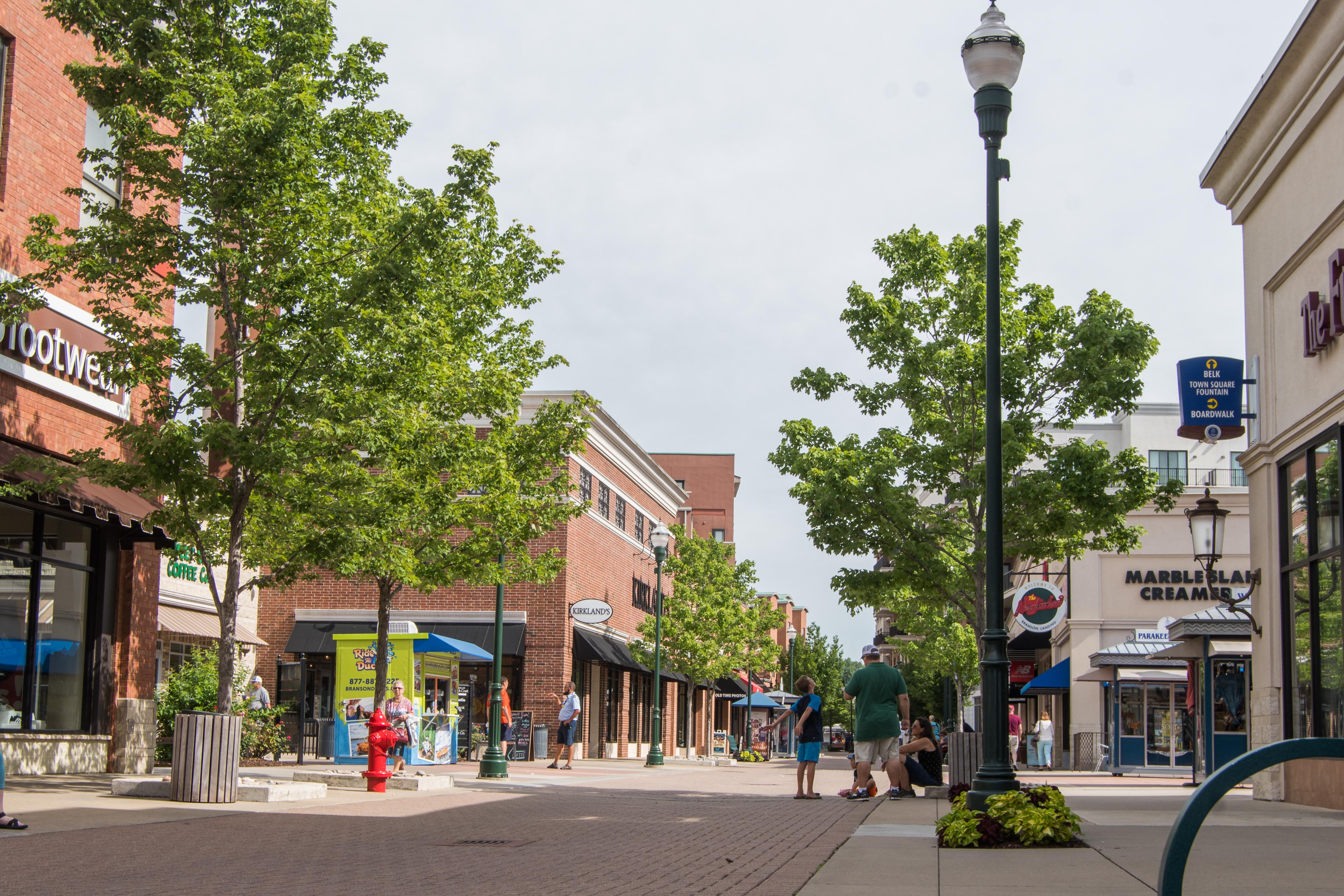Best Things to Do in Branson During a Family Vacation - Branson Landing