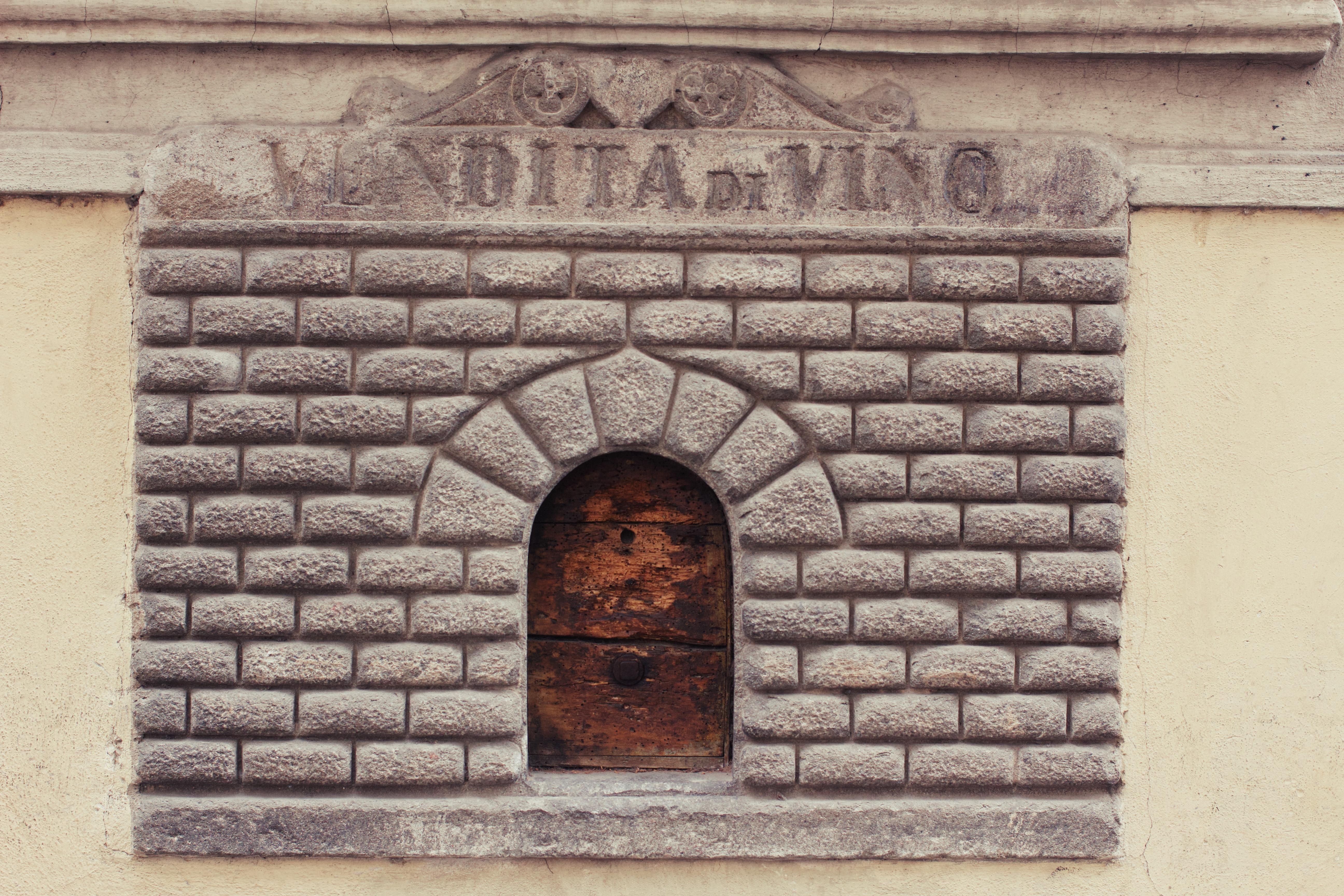 Experience These Amazing Things to Do in Europe During Family Vacations - Wine Window in Florence Italy